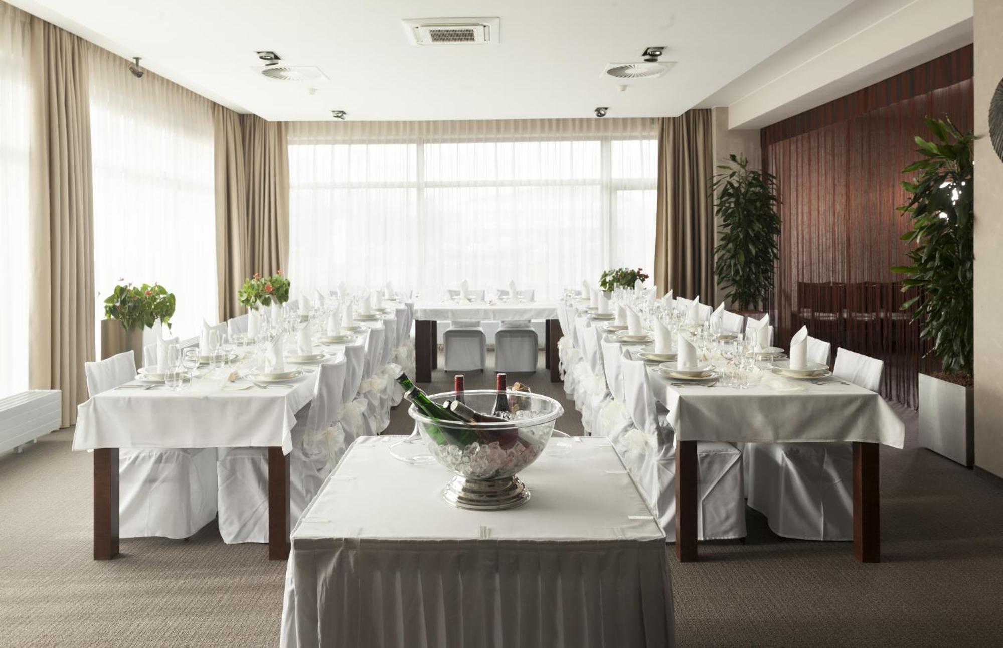 Wellness Hotel Abacie Nový Jičín エクステリア 写真